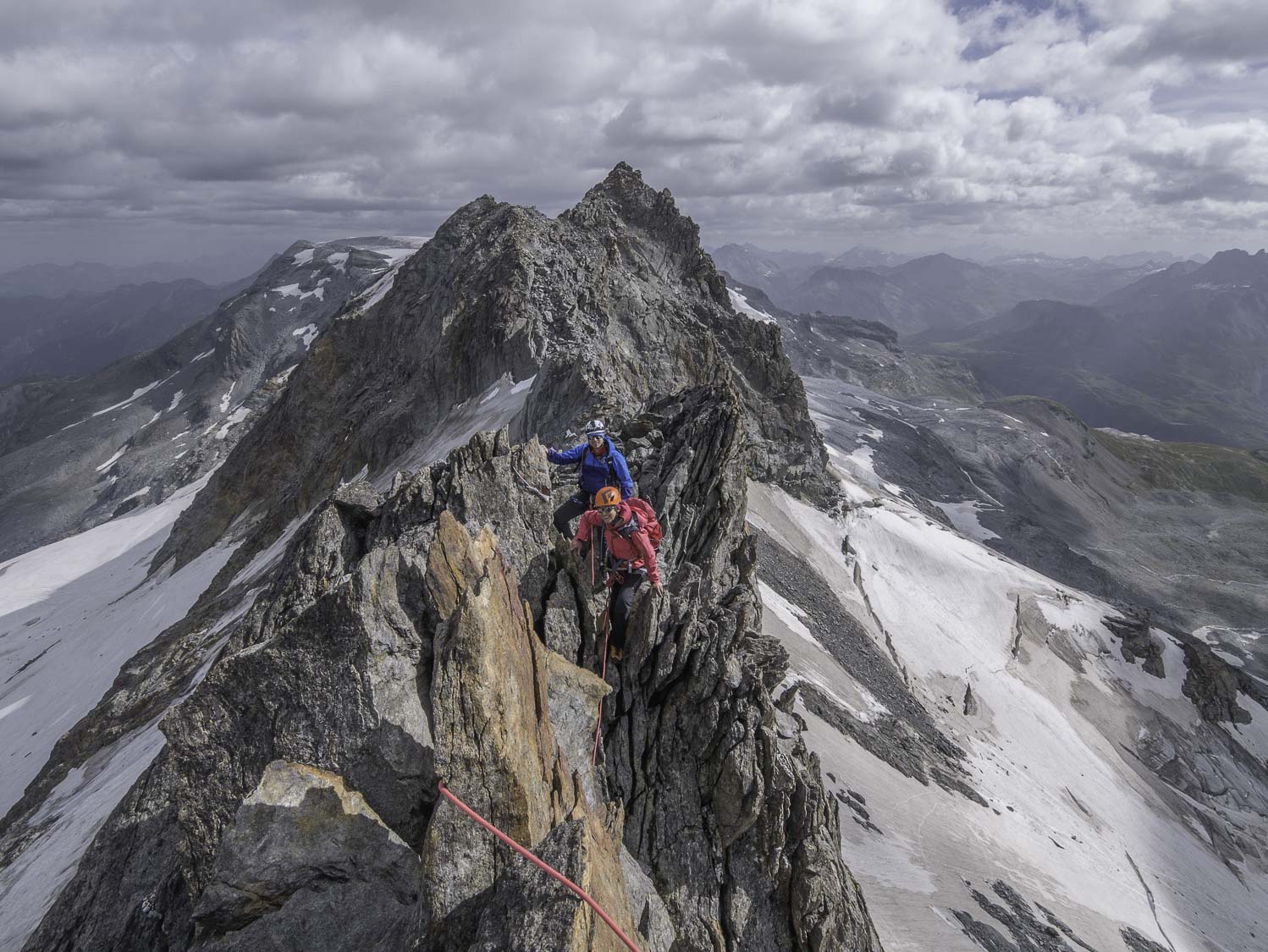 stage alpinisme perfectionnement suisse
