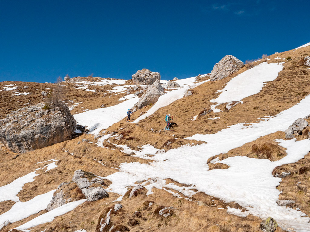 Cet hiver 2022, la neige n'était pas en quantité dans les Dolomites. Ca n'empêche pas de vivre une belle aventure